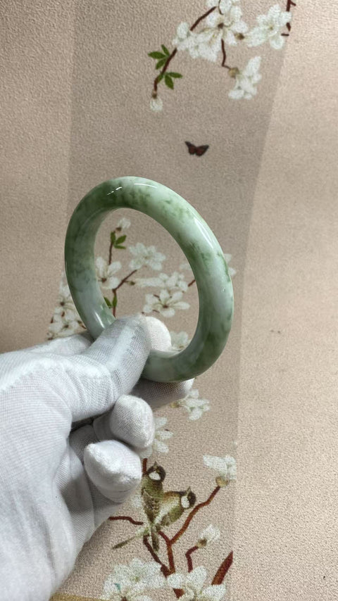 Gelang giok minyak tua Xiuyan yang indah, diameter 60mm, lebar tepi 10,3mm, batu alam terbentuk secara alami, pola acak, termasuk pajak pengiriman