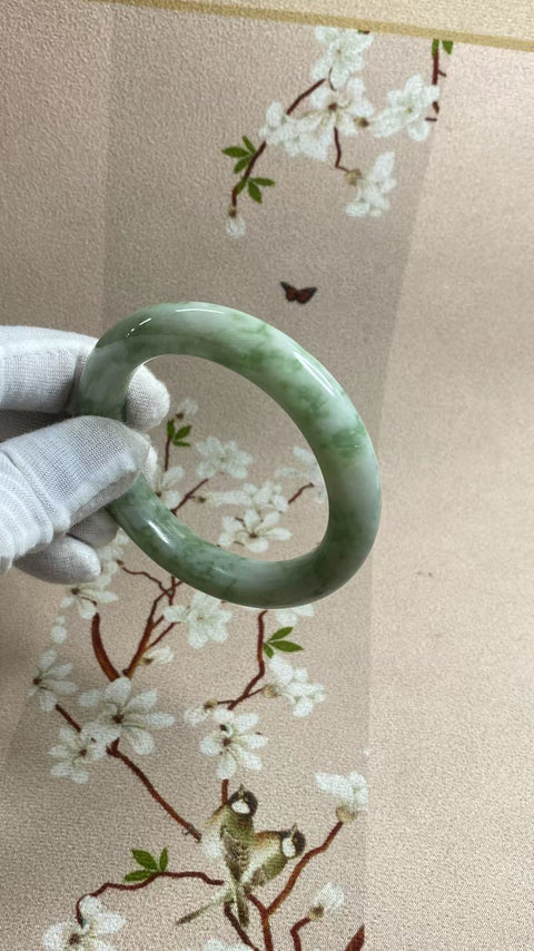 Gelang giok minyak tua Xiuyan yang indah, diameter 60mm, lebar tepi 10,3mm, batu alam terbentuk secara alami, pola acak, termasuk pajak pengiriman