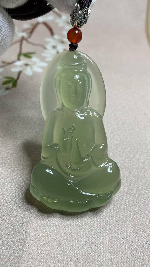 Guanyin: Liontin giok hijau es Xiuyan yang indah - Giok Guanyin, hijau es transparan, wajah yang baik, mata yang ramah, spesifikasi: 67✖️38mm, gratis ongkos kirim dan pajak