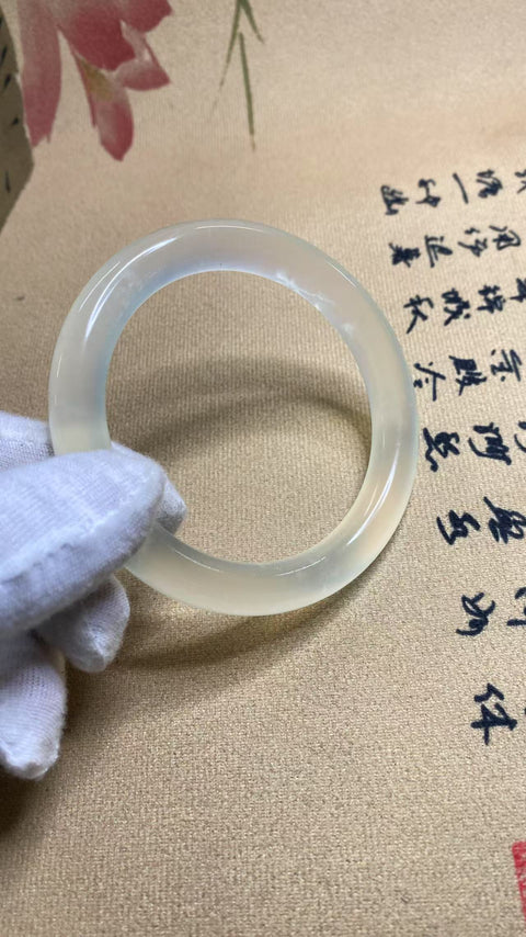Gelang bulat giok Xiuyan beralas kaca yang indah, diameter 61,6 mm, lebar sisi 10,3 mm, batu alam alami, pola acak, gratis ongkos kirim dan pajak