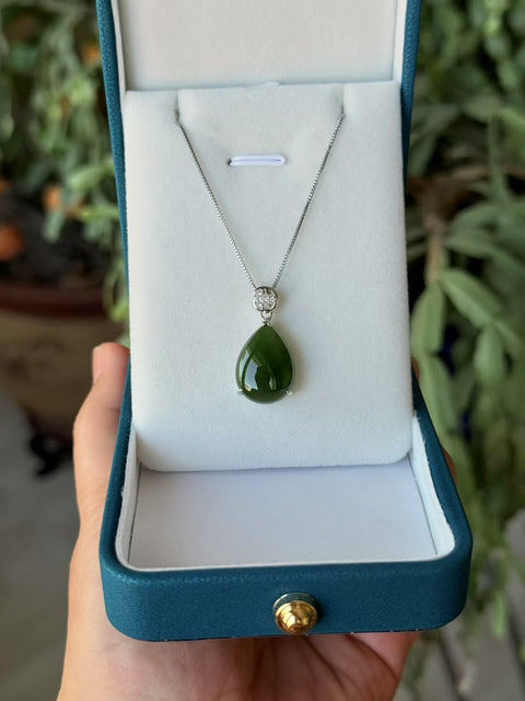 Liontin Hetian Jade Jasper 『Tetesan Air』 Perak 925 Bertatahkan Tetesan Air Keberuntungan 💧Gaya Sederhana dan Elegan 💃 Ukuran: Kira-kira: 18×13㎜ Termasuk ongkos kirim dan pajak