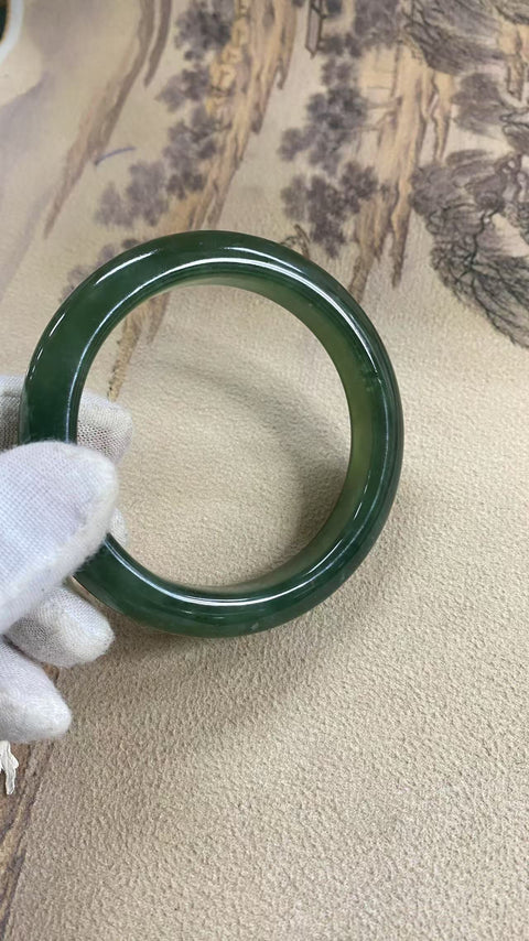 Gelang giok hijau penuh Xiuyan yang indah, giok mengambang, kekayaan seumur hidup, diameter 62,5, lebar tepi 12,8mm, gratis ongkos kirim dan pajak