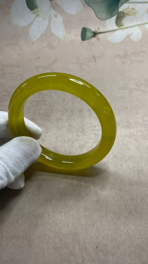 Gelang giok Xiuyan yang indah, bunga emas, emas menunjukkan kekayaan, diameter 60,2 mm, lebar sisi 12,3 mm, batu alam terbentuk secara alami, pola acak, gratis pajak pengiriman