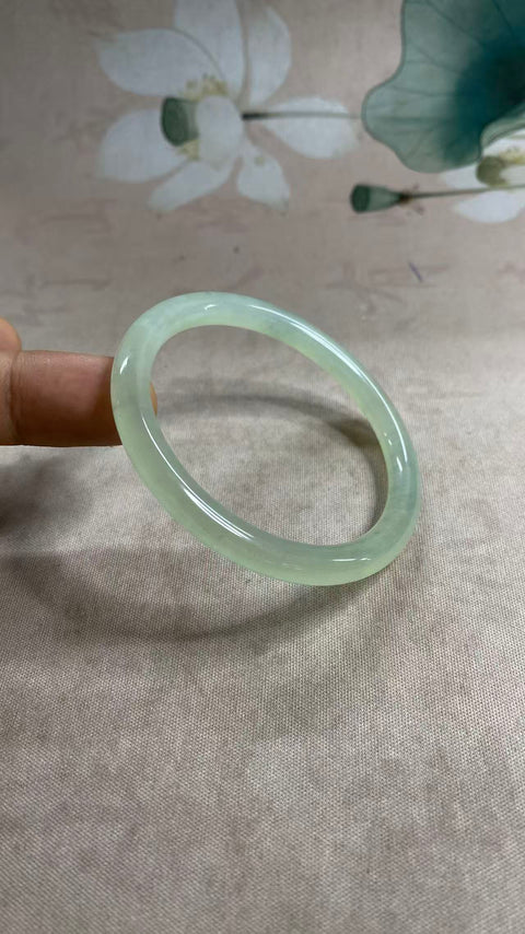 Gelang kecantikan dasar es giok Xiuyan yang indah, diameter 56,8 mm, batu alam terbentuk secara alami, pola acak, gratis ongkos kirim dan pajak