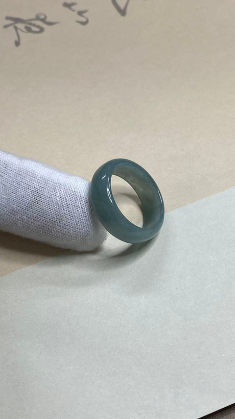 Cincin giok jadeite biru kilat yang indah, diameter 19mm, termasuk biaya pengiriman dan pajak