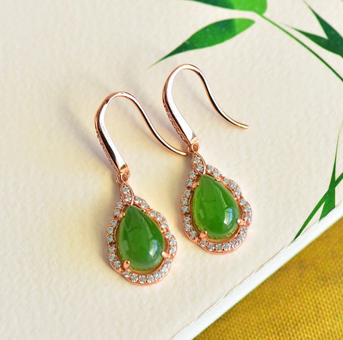Perak murni 925 Giok Hetian Jasper👉🔻12079-1#925 Bentuk tetesan air💧 anting-anting👉Gaya modis dan sederhana, kualitas batu giok yang lembut dan halus, efek pemakaian yang menarik✨💫Sertifikat➕🎁Kotak🉐️Ukuran: 8 *12, Gratis ongkir dan bea cukai