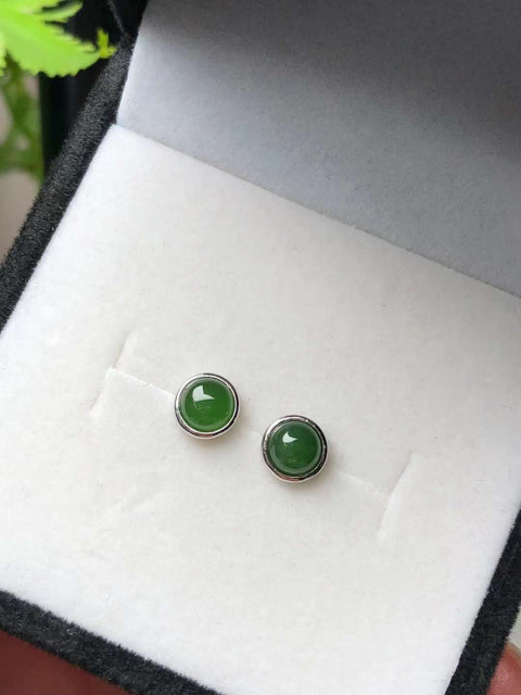 Hotan giok dan jasper "anting bulat dan penuh" bertatahkan perak 925 ✨Permukaan giok penuh dan bulat, warnanya benar👍Barang cantik dan modis Ukuran: 5 mm gratis ongkir dan pajak