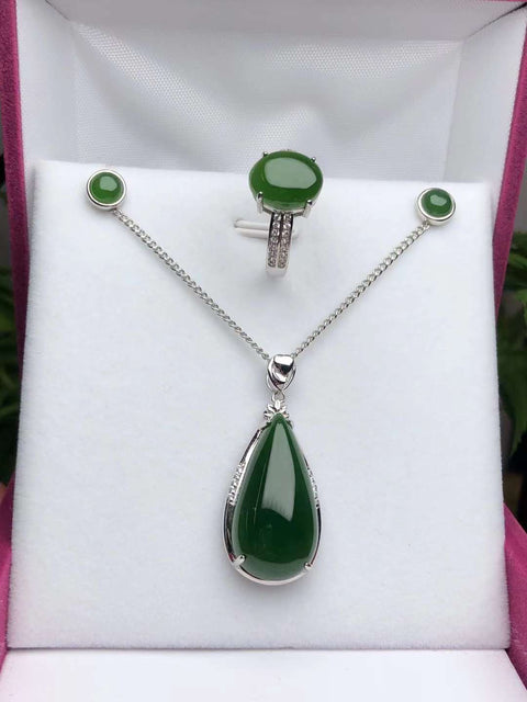 Set 3 potong Hotan Jasper, perak 925 dengan berlian, bertatahkan giok hijau bayam, warna indah, kepala cantik, gaya bagus, modis dan elegan. Sangat terjangkau, cantik untuk diberikan sebagai hadiah dan dipakai sendiri~ Ukuran: 25×13mm liontin, 5㎜