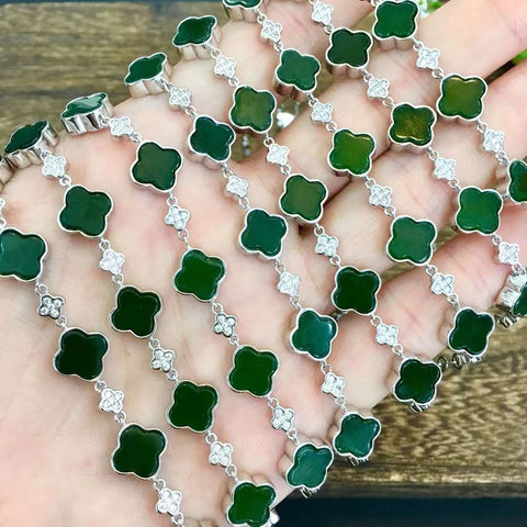 Gelang semanggi empat daun jasper bertatahkan perak S925 ~ ukuran permukaan batu giok: 9mm x 5. Gayanya baru dan modis, sederhana dan elegan, dan efeknya sangat indah. Permukaan batu giok memiliki warna yang indah, bersih dan halus, Gratis ongkir dan paja
