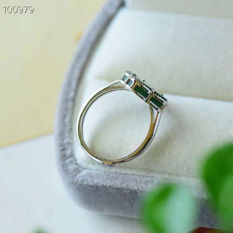 Hotan Jade Jasper "Clover Ring" Set perak S925 dengan desain 💥Lucky Four Leaf Clover🍀, gaya elegan, kualitas giok halus, modis dan serbaguna🤗Ukuran: 13,6×3㎜ Sudah gratis ongkir dan pajak