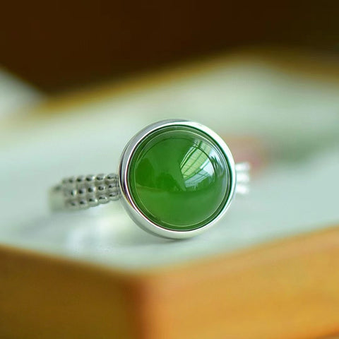 Cincin giok alami yang terbuat dari perak 925 Ukuran 10 * 10mm Giok bersih dan halus Termasuk ongkos kirim dan pajak.