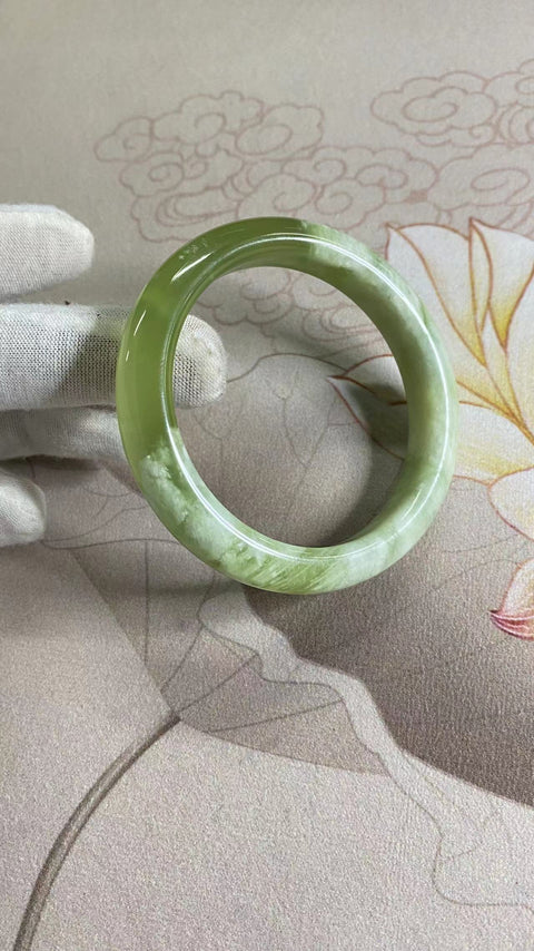 Gelang Giok Cui Diameter 58mm, Ukuran 57-59mm Lebar 12.7mm Giok alami Pola acak Termasuk ongkos kirim dan pajak