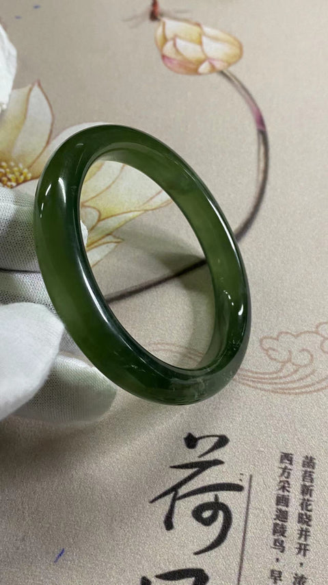 Gelang giok Cui yang indah, gelang hijau zamrud - kekayaan dan kemakmuran seumur hidup dalam batu giok, kaliber 60mm, lebar 11.5mm Batu giok secara alamiah berpola acak Sudah termasuk pajak pengiriman