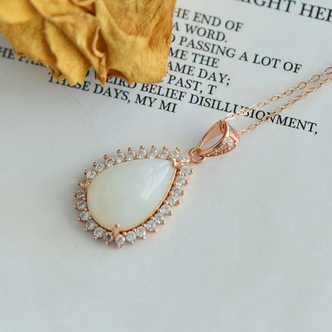0010-1 Kalung Cincin Perdamaian Giok Jepang Alami dari perak 925. Gayanya indah, gioknya bersih, halus dan hangat, sudah termasuk pajak pengiriman.