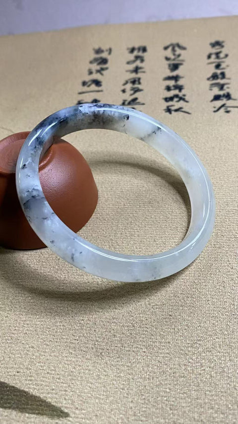 Es Giok Cui Alami - Gelang Strip Bulat Dai Gunung Jauh Ukuran 59.4mm Lebar Sisi 10.2mm Giok terjadi secara alami Pola acak Termasuk ongkos kirim dan pajak