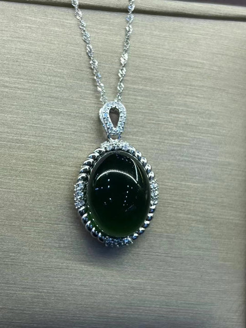 Kalung Giok Alam 180 dari Perak 925 Ukuran 14 * 19mm Giok bersih dan baik-baik saja Termasuk ongkos kirim dan pajak.
