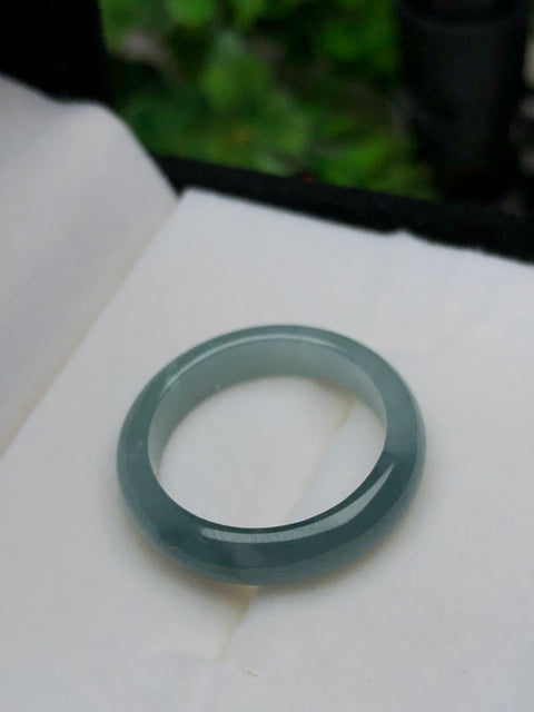 Cincin Jadeite A-barang-barang alami Haze Blue Gradient Colour Dapat digunakan sebagai cincin, kalung, diameter 17㎜, sudah termasuk pajak pengiriman.