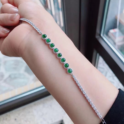 Gelang Jadeite Guatemala Alami 925 perak dengan pengaturan Jade yang bersih, halus, dan hangat Ukuran sekitar 4 mm, sudah termasuk pajak pengiriman.