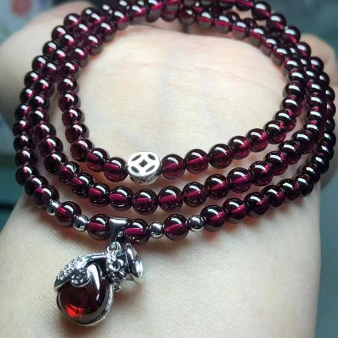 Gelang Garnet Alami dengan Gaya Perak 925 Ukuran 4.6mm Kristal Warna Burgundy Murni Tembus Pandang dan Indah Sudah termasuk pajak pengiriman.