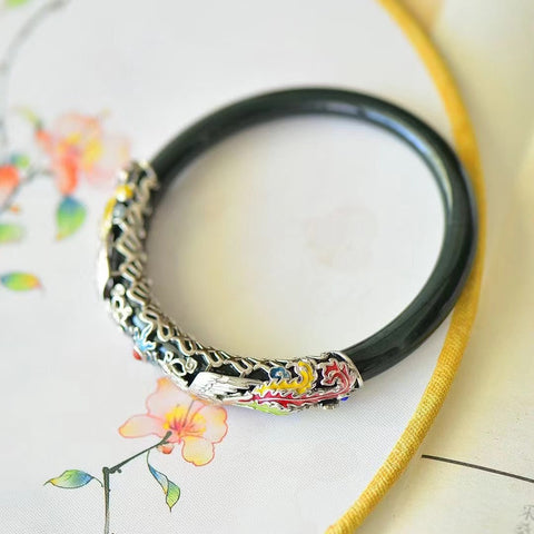 Gelang Giok Hotan Giok Bening Double Phoenix Ukuran 54-64mm Giok bersih, halus dan hangat. Gayanya sederhana dan murah hati. Sudah termasuk ongkos kirim dan pajak.