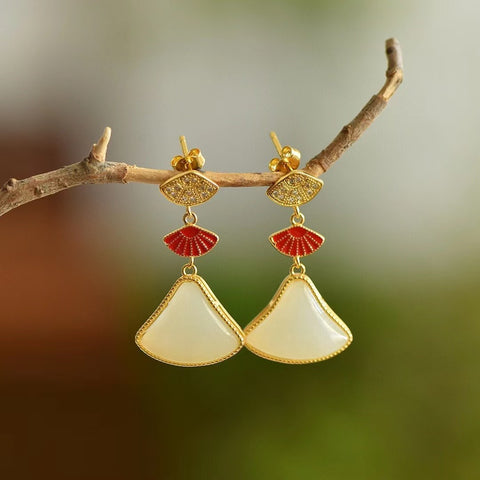 2687-2 Anting Rok Kecil Giok Hetian Alami yang terbuat dari perak 925, giok yang halus dan hangat, gaya yang indah, sudah termasuk pajak pengiriman.