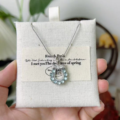 Kalung Bunga Natal Jadeite Alami 925 Tatahan Perak & nbsp; Kenakan lonceng kecil pohon Natal di tubuh Anda & nbsp; Menandakan harmoni dan kedamaian Termasuk pajak pengiriman