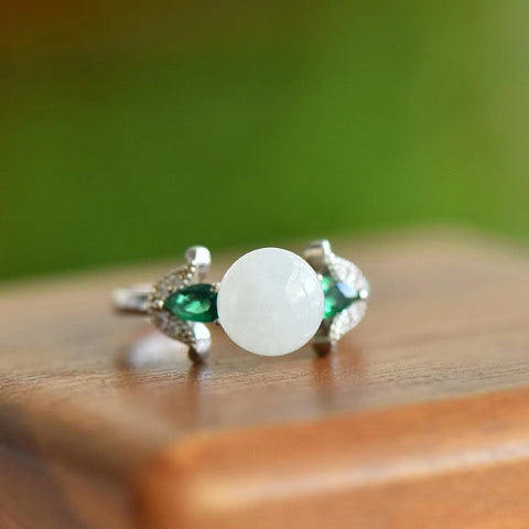 Cincin Giok Hetian Alami dengan Zirkonia Berwarna-warni Ukuran 8 * 8mm Ditetapkan dalam 925 Perak Gaya sederhana dan elegan Sertifikat sudah termasuk termasuk pajak pengiriman