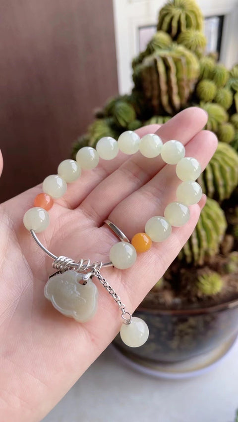 Rantai Air Jernih Hetian Alami Dengan Lilin Lebah + Nanhong & nbsp; Dasar Halus dan Hangat 925 Tatahan Perak Ukuran 1.0mm Giok bersih dan halus dan hangat Termasuk Pajak Pengiriman