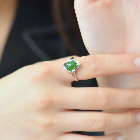 Cincin Jasper Yuanbao Ruyi Alami 925 Pengaturan Perak Ukuran 7 * 9mm Giok bersih dan halus dan hangat Termasuk ongkos kirim dan pajak.