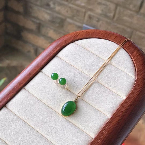 Anting Set Jasper Alami 6mm + Kalung 10 * 14mm Giok bersih, halus dan hangat. Pengaturan emas 18k Sudah termasuk pajak pengiriman.