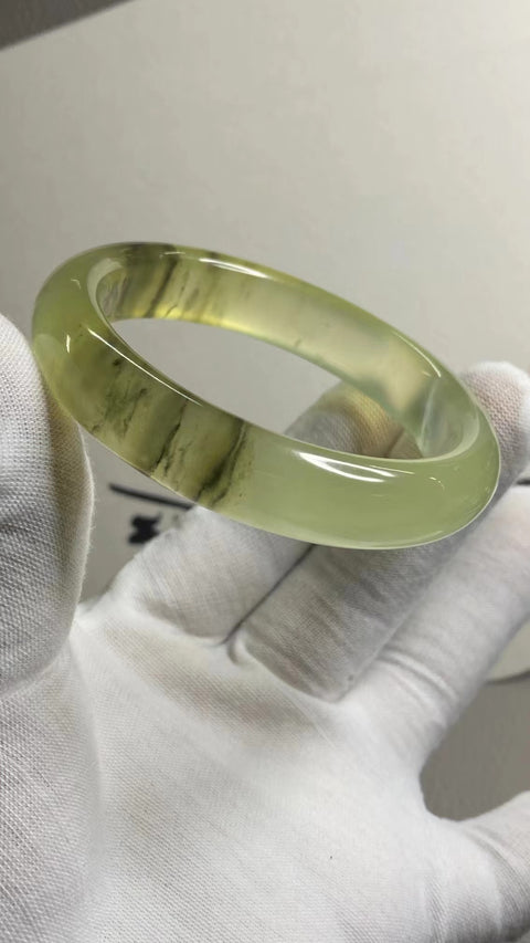 Gelang Tinta Giok Cui Alami Ukuran 57-59mm Ukuran 58.5mm Lebar Sisi 13.3mm Giok terjadi secara alami Pola acak termasuk pajak pengiriman.