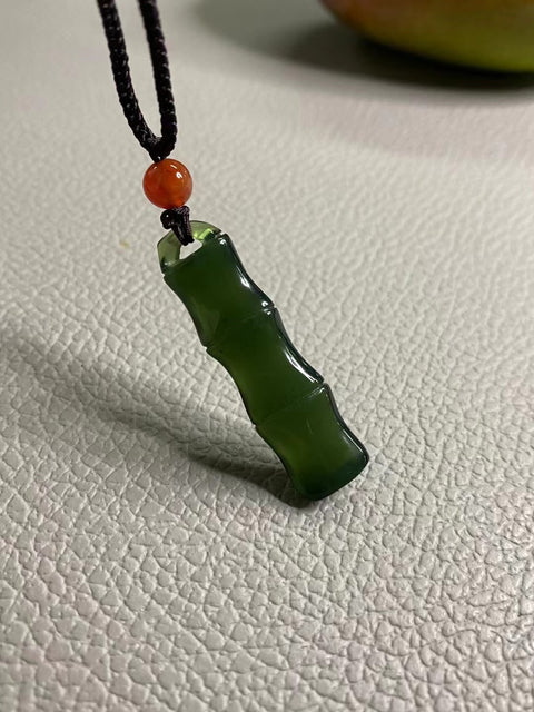 Liontin Langsung Giok Alami Ukuran 38 * 10mm Giok bersih, halus dan hangat Termasuk pajak pengiriman