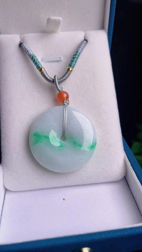 Giok Giok Perdamaian Jadeite Alami bersih dan halus, bahan lubang tua, penuh air, ukuran 3.4mm, sudah termasuk pajak pengiriman.
