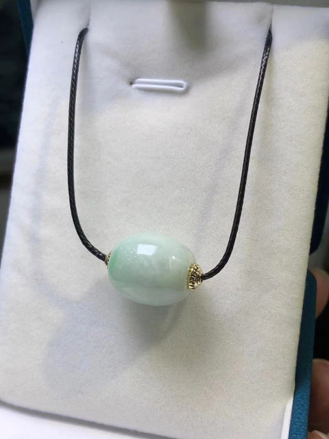 Liontin manik-manik transfer bunga mengambang Jadeite a-barang alami Jade adalah giok hangat yang bersih dan halus Ukuran 15mm sudah termasuk pajak pengiriman