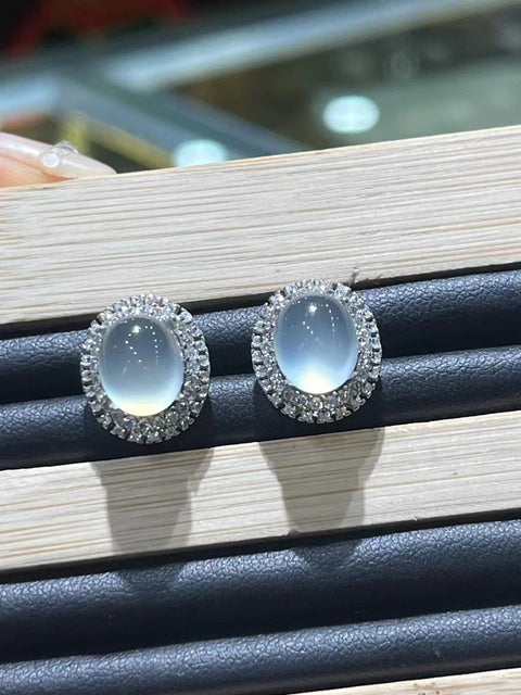 Anting-Anting Es Batu Giok Cui Alami dari 925 Perak Ukuran 10 * 8mm Gaya: Giok Bersih, Halus dan Hangat Sudah termasuk ongkos kirim dan pajak.