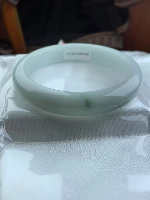 Gelang bunga terapung dari batu giok alami Ukuran 58-60mm Ukuran 59.5mm Lebar sisi 12.1mm Batu giok semuanya memiliki pola yang muncul secara alami secara acak Pajak pengiriman sudah termasuk!