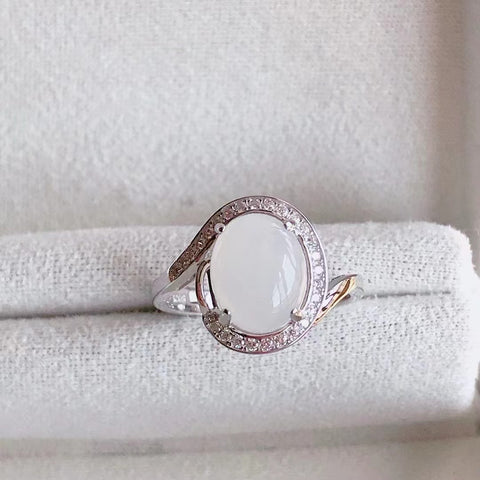 Cincin Klasik Giok Hetian Giok alami yang bersih, halus dan hangat, terbuat dari perak 925 Ukuran 8 * 10mm Pengiriman dan pajak sudah termasuk.