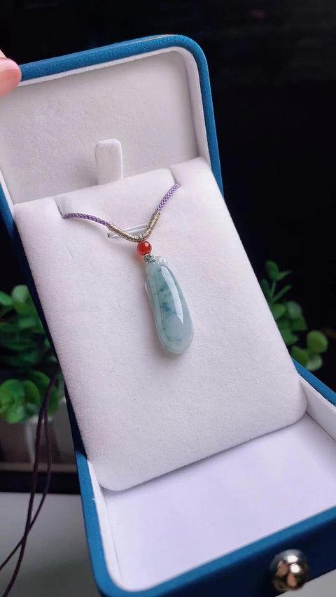 Jadeite Fugua alami, serak untuk keberuntungan, bahan lubang tua, bagian bawah halus dan hangat, kepala air, tebal dan penuh, anggrek yang indah, spesifikasi 2.8✖️1.2✖️0.8 Termasuk pajak pengiriman