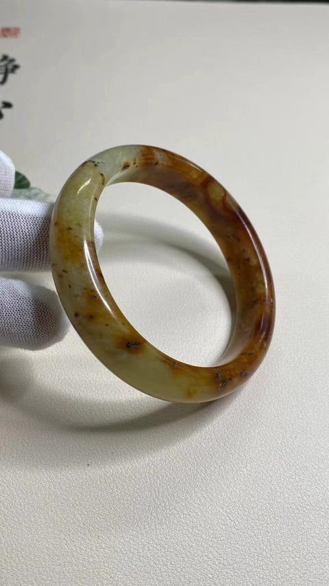 Gelang Gelang Giok Bunga Giok Cui Alami Ukuran 59-61mm Ukuran 60.3mm Lebar Sisi 14mm Giok adalah Pola Bunga yang muncul secara alami Acak Sudah termasuk pajak pengiriman.