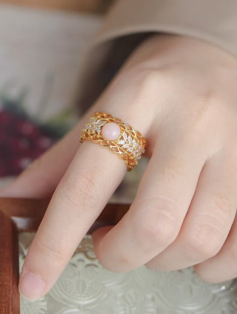 Cincin Aussie Pink Alami yang terbuat dari perak 925 dengan tekstur dan kehangatan yang halus, gaya yang indah, sudah termasuk ongkos kirim dan pajak.