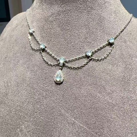 Kalung Putri Jadeite Guatemala alami yang terbuat dari perak 925, sedingin es dan sejernih kristal, dengan gaya yang elegan dan bermartabat; Sudah termasuk pajak pengiriman