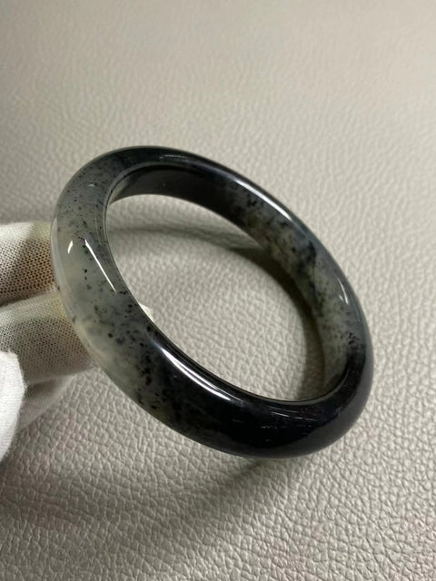 Gelang Tinta Bawah Es Giok Cui Giok Alami Ukuran 63-65mm Ukuran 64.7mm Lebar Sisi 13.4mm Giok semuanya muncul secara alami Pola pengiriman acak Pajak pengiriman sudah termasuk!