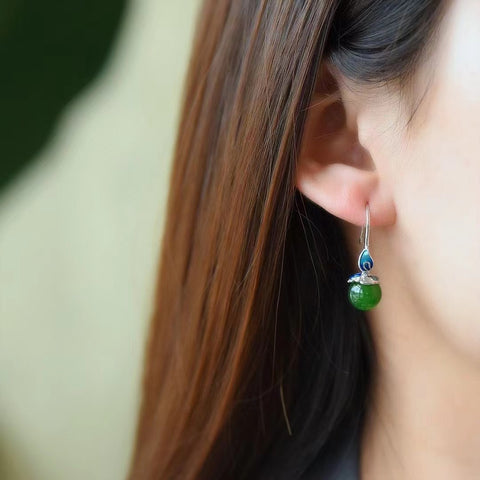 Anting Pejantan Jasper Alami Ukuran 10mm 925 Gaya Pengaturan Perak sangat indah, gioknya halus dan hangat, desainnya unik, sudah termasuk pajak pengiriman.