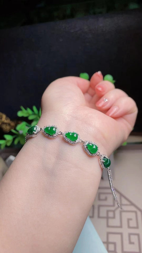 Gelang Labu Jadeite Alami 925 Gelang Perak Tatahan Bahan Pit Tua Ukuran 0,8 * 0,6 mm Batu giok bersih dan halus sudah termasuk pajak pengiriman.
