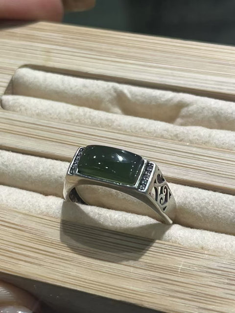 Cincin bahan Natural Cui Jade 180 ukuran 12 * 6mm yang terbuat dari perak 925, gioknya bersih, halus dan hangat, gayanya indah, sudah termasuk ongkos kirim dan pajak.