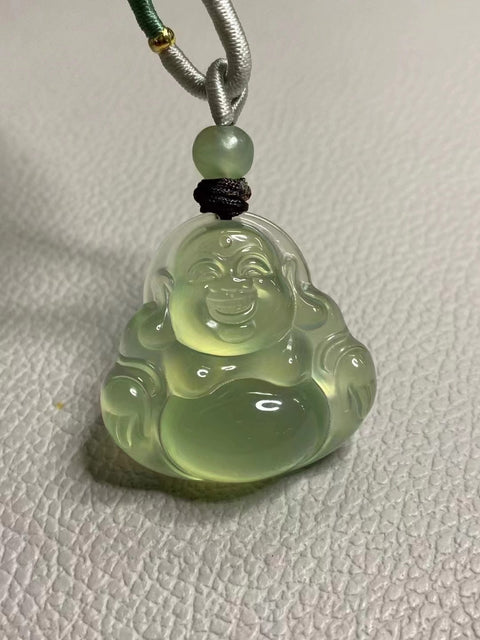 Liontin Buddha Maitreya dari Batu Giok Alami Batu giok yang bersih, halus dan hangat Ukuran 35 * 35 * 11,3 mm Sudah termasuk pajak pengiriman.