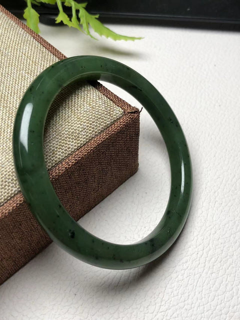 Baru ...... Hetian Jade Ulanhai Jasper 『Gelang Kecantikan』 Kualitas giok halus dan berminyak Ukuran 58.5 × 8.5 × 8.2㎜ Kualitas giok bersih, halus, dan hangat Termasuk pajak pengiriman