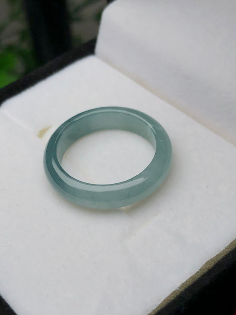 Cincin Jadeite A-barang-barang alami Haze Blue Gradient Colour Dapat digunakan sebagai cincin, kalung, diameter 17㎜, sudah termasuk pajak pengiriman.