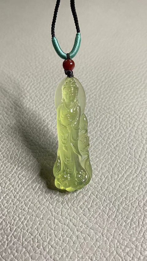 Liontin Es Ukuran 50 * 17mm Giok bersih, halus dan hangat Termasuk ongkos kirim dan pajak.
