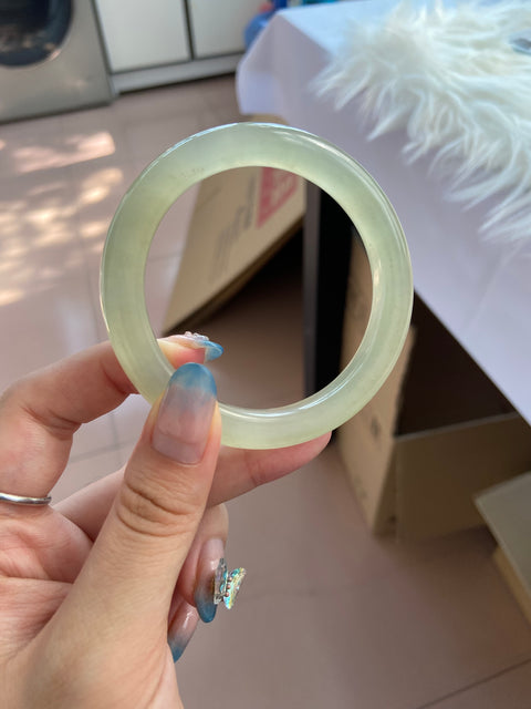 Gelang Giok Cui Alami Ukuran 56-58mm Ukuran 57.5mm Giok adalah batu giok yang terbentuk secara alami Pola acak Termasuk pajak pengiriman